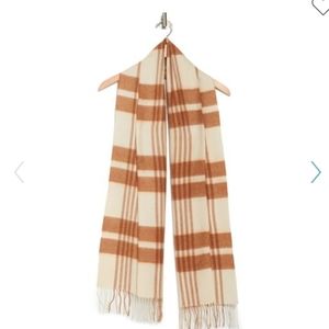 Quinn Plaid 100% Cashmere Fringe Scarf NWT